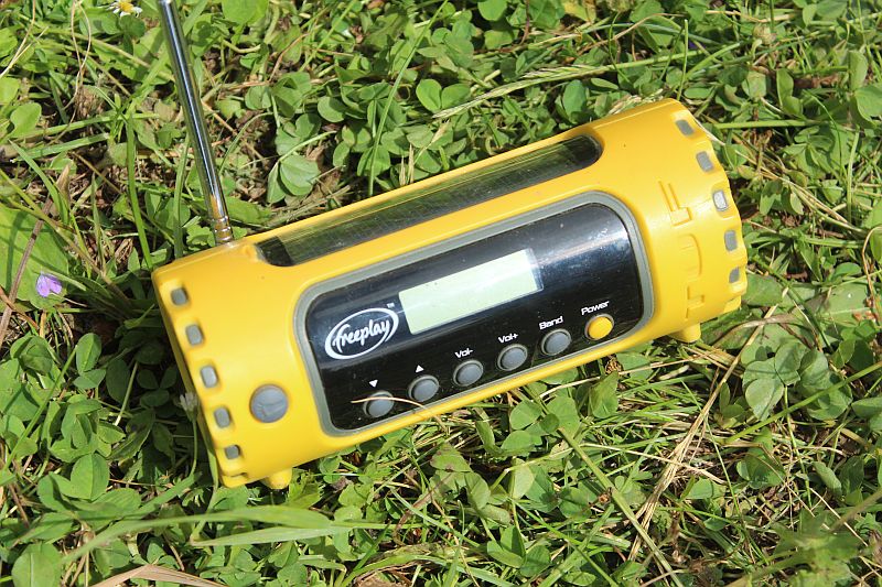Solarradio Freeplay TUF Multi Band / Solar FM AM SW