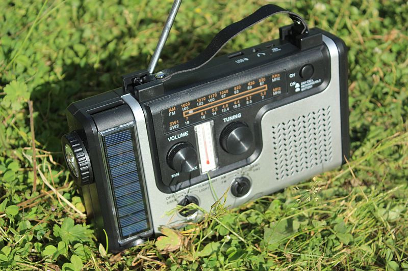 Solarradio HT-998 FM / AM / SW