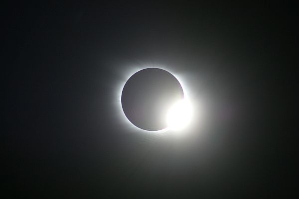 There will be a total solar eclispe on 2010/7/11 - 7/11/10 -  July 11, 2010 (Photo from 2006)